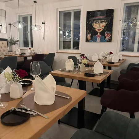 Und Restaurant Hohe Schule *